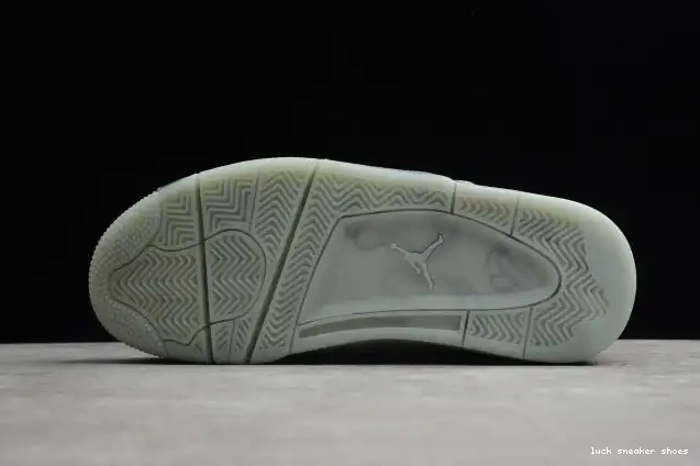 Cheap LUCY Jordan x KAWS Cool Air 930155-003 4 Grey 0502